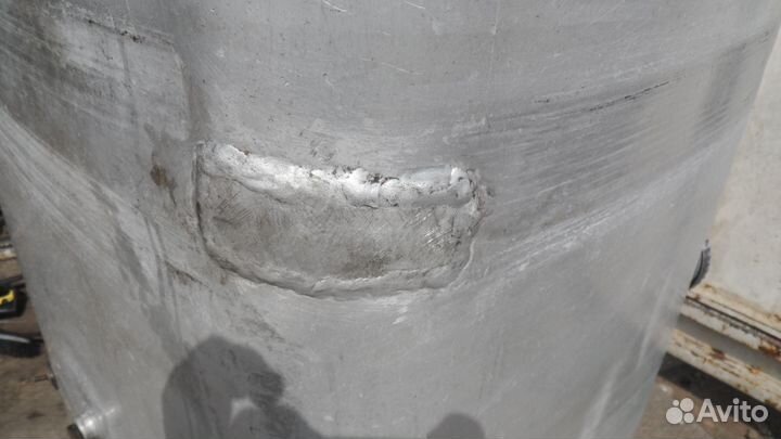 Бак топливный основной mersedes 827397 500литр