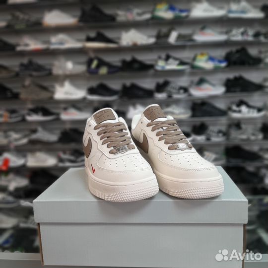 Кроссовки Nike Force 1