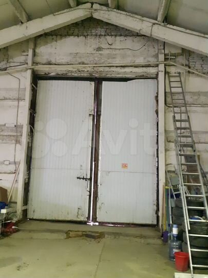 Склад, 2100 м²