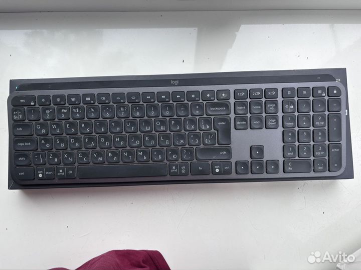 Клавиатуру Logitech Mx keys