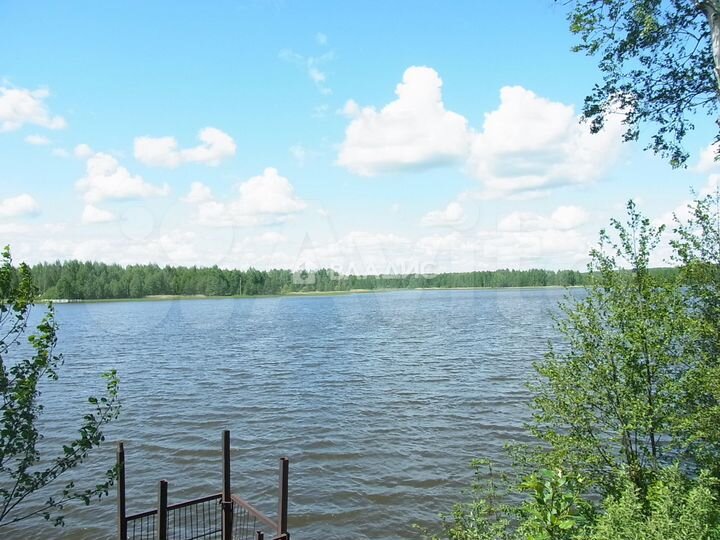 Дом 32 м² на участке 6,2 сот.