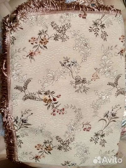 Скатерть из гобелена