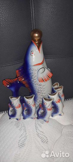 Штоф рыба с рюмками