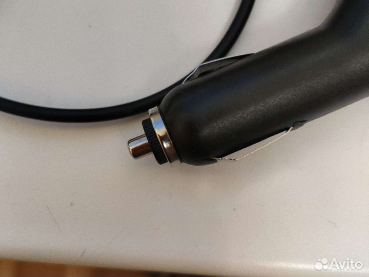 Автомобильная зарядка для телефона