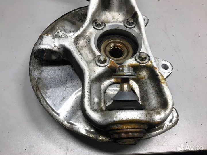 Кулак поворотный передний правый Mercedes-Benz Gl