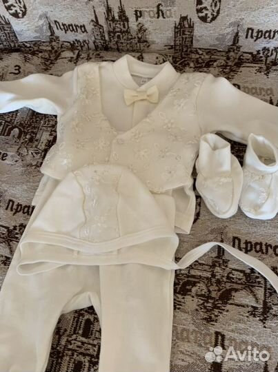 Продам комплект на выписку