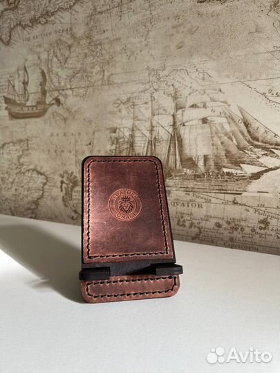 Подставка для телефона из дерева