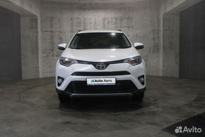 Toyota RAV4 2.2 AT, 2018, 173 820 км