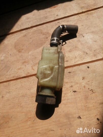 Бачок гидроусилителя Mazda 3 BL 1.6 2009-2012