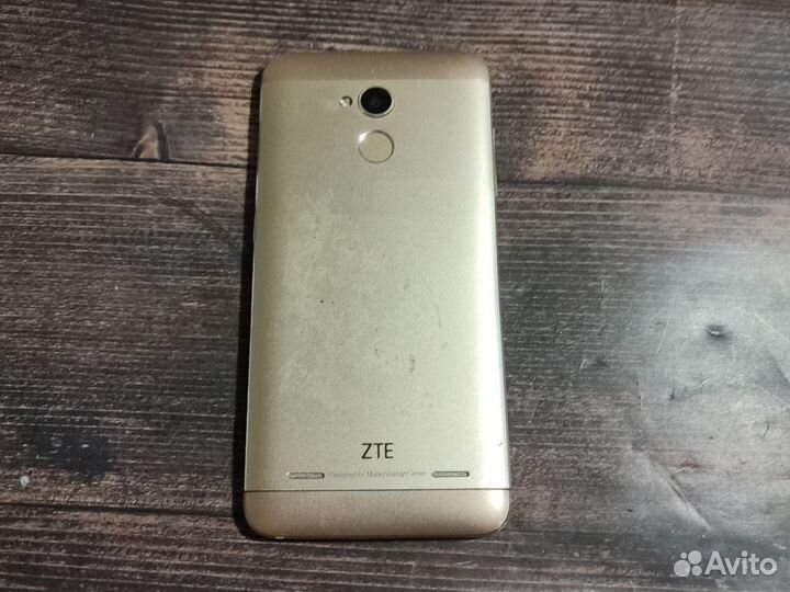 ZTE Blade V7 Lite, 2/16 ГБ