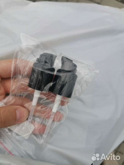 Дозатор для тонального крема Estee lauder 2 штуки