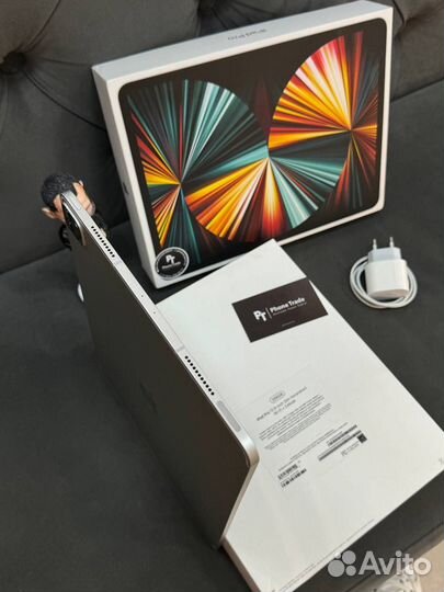 iPad Pro 5gen 12.9 m1 256gb sim silver