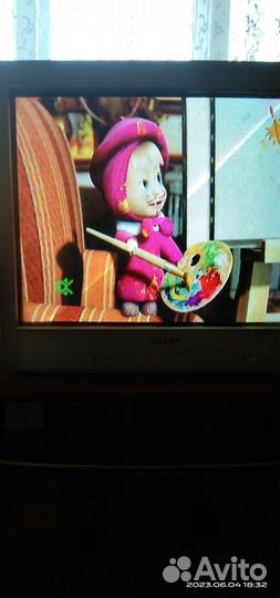 Телевизор Sony диаганаль 72см