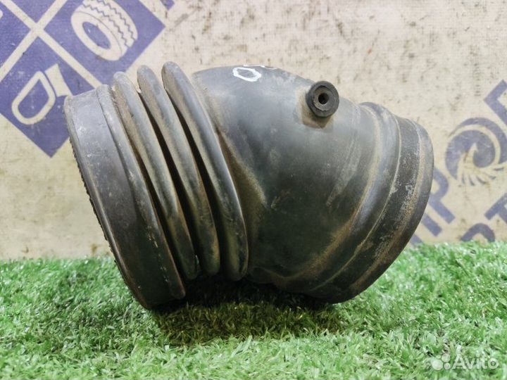 Патрубок воздушного фильтра Bmw E39 седан 2.5 M52