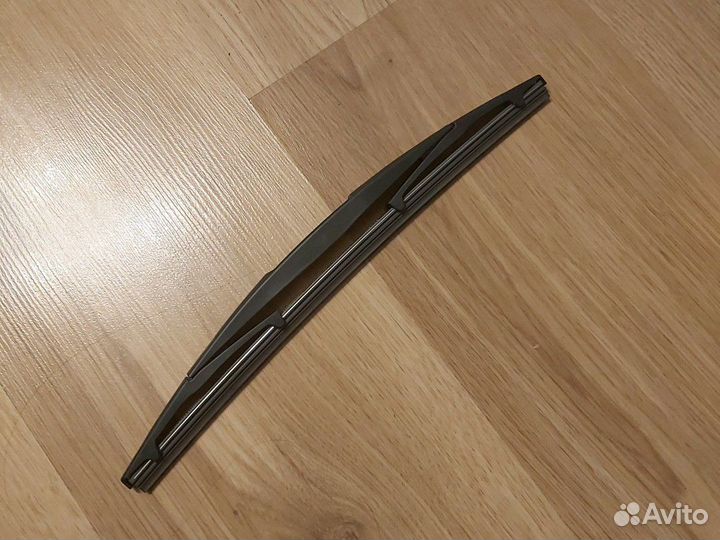 Новая щетка стеклоочистителя 305 мм