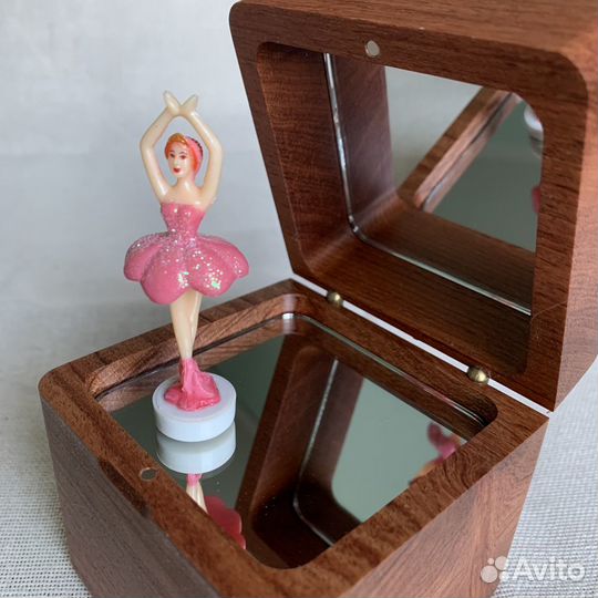 Музыкальная деревянная шкатулка Балерина палисандр