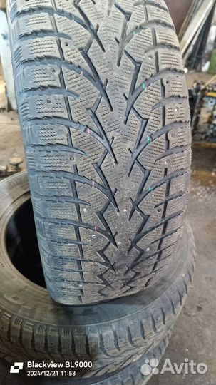 Toyo Observe G3-Ice 275/75 R20 115W