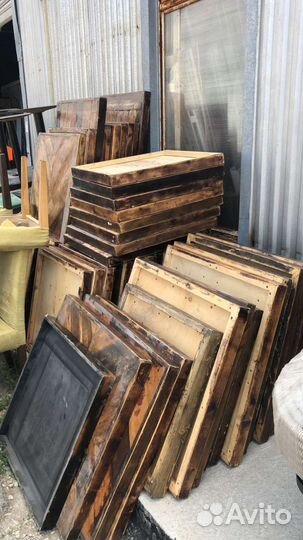 Стол дерево с подстольем