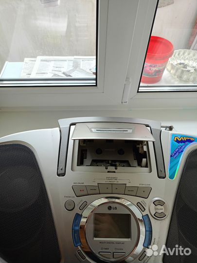 Музыкальный центр lg