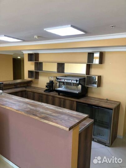 Торговое оборудование для магазинов и кафе