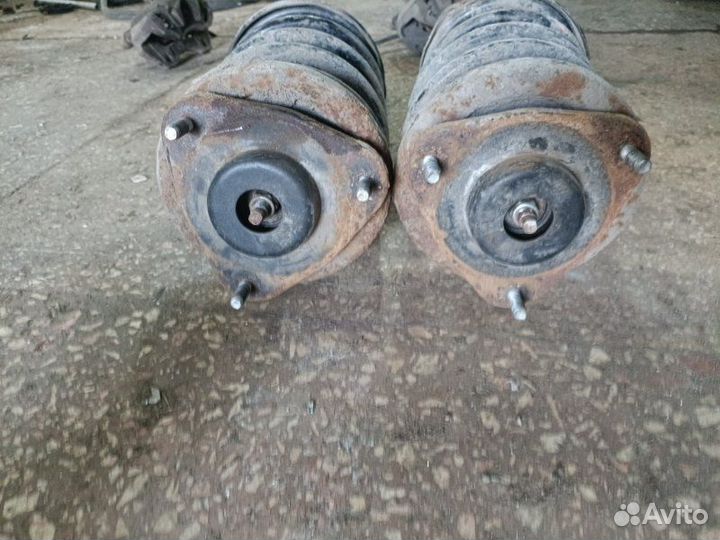 Стойка подвески передняя Mitsubishi Lancer 9