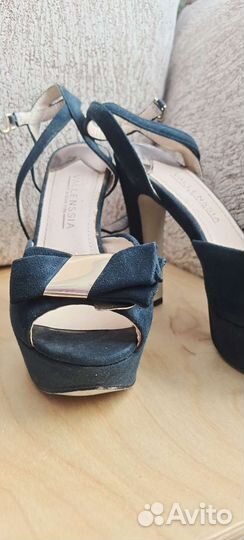 Босоножки 37