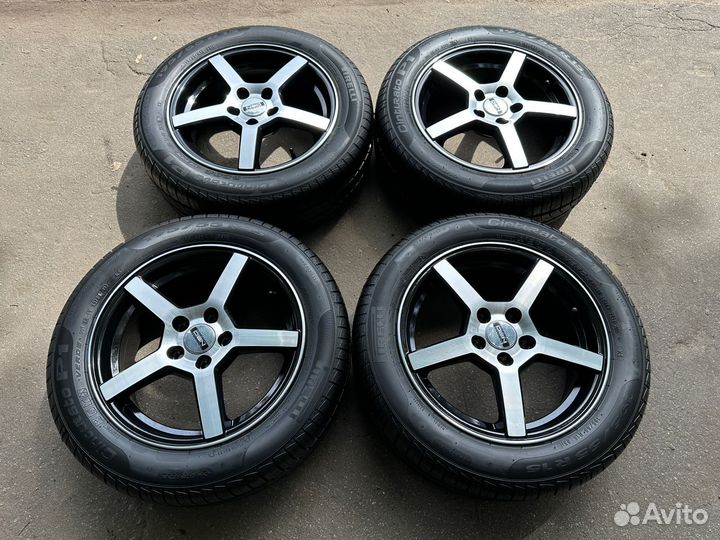 Новый комплект колес на Volkswagen Polo R15