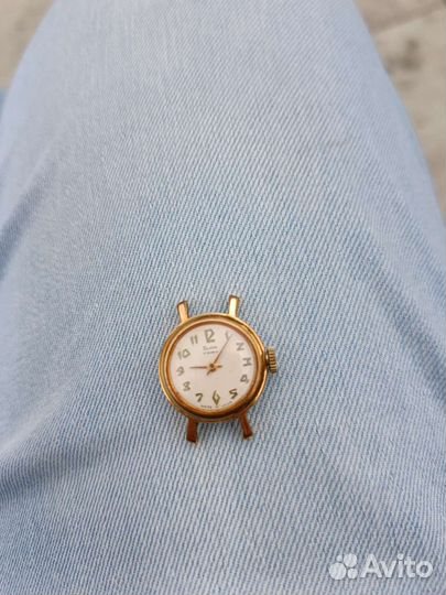 Часы наручные женские Слава