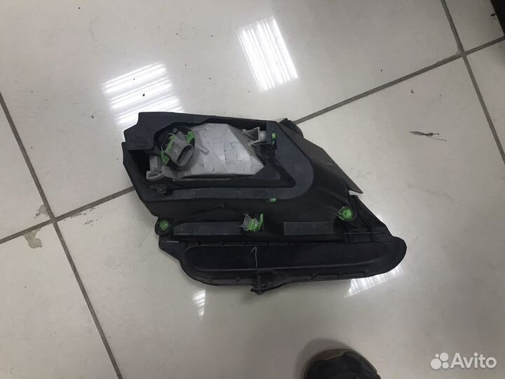 Mazda CX-9 левая передняя птф