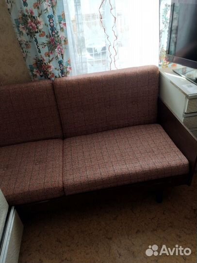 Кушетка раскладная с выдвижным ящиком