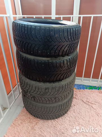 Bridgestone Blizzak Spike-01 235/40 R18