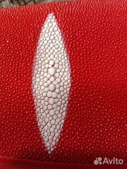 Кошелек из кожи ската