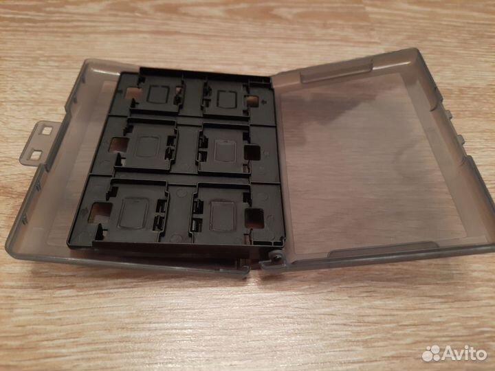 Бокс для картриджей Vita