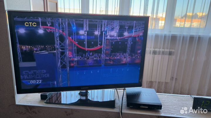 Телевизор Samsung UE37D5500