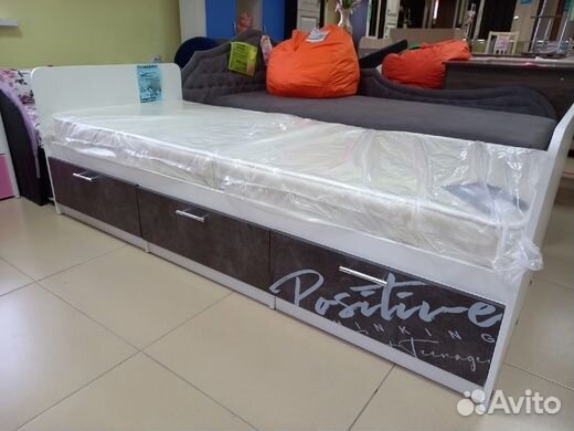 Кровать подростковая