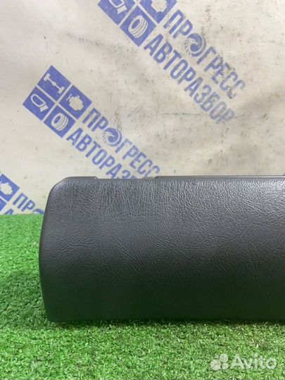 Бардачок Mercedes-Benz Clk 230 Kompressor купе 2.3