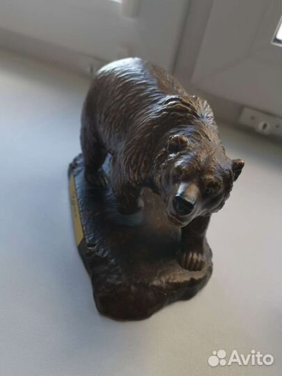 Фигурка медведь