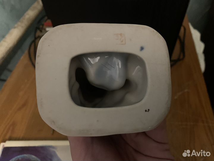 Фарфоровая статуэтка 