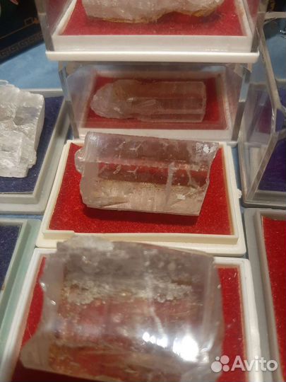 Коллекция музейных минералов