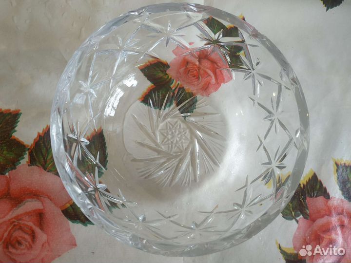 Хрустальная конфетница