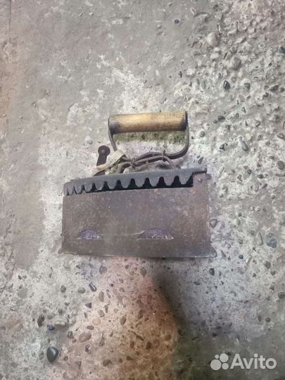 Старый утюг