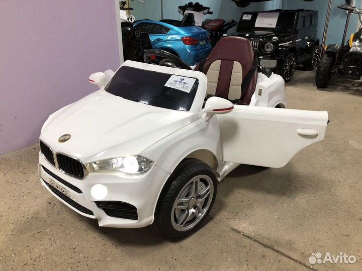 Детский электромобиль