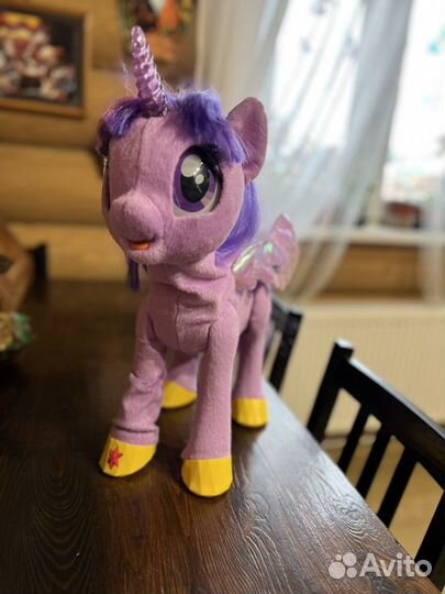 My Little Pony, интерактивная пони Искорка
