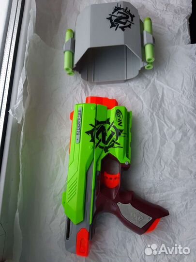 Игровой пистолет Nerf