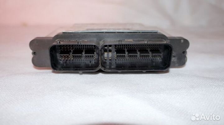 Эбу двигателя 04E907389A Шкода Октавия А7