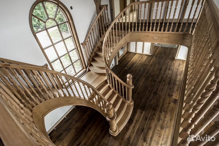 Лестница деревянная на второй этаж