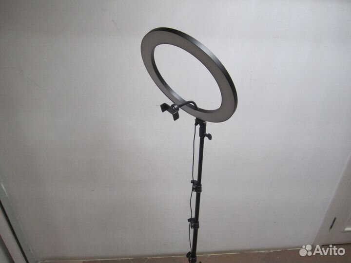 Кольцевая лампа