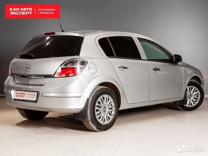 Opel Astra 1.6 МТ, 2011, 122 761 км