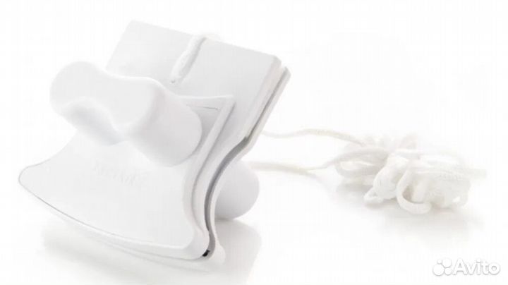 Магнитная щетка для мытья окон