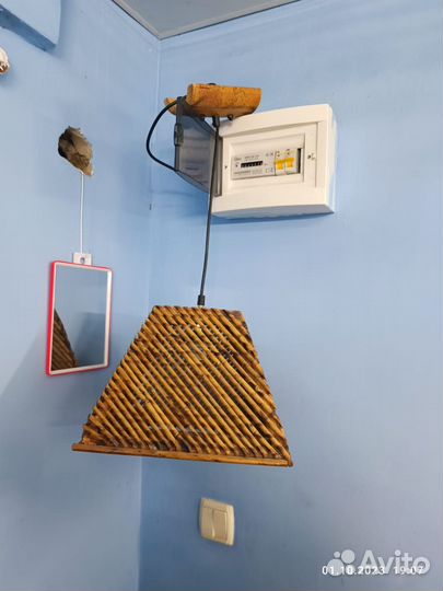 Люстра из дерева